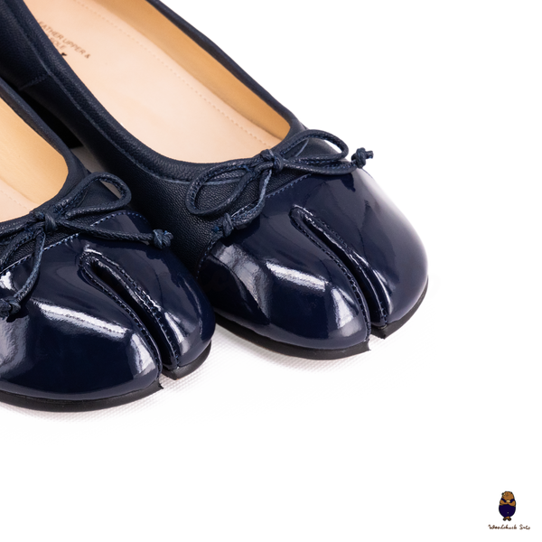 WoodChuckSato Navy Tabi Split-Toe Patent Cow Leather Mary Jane Shoes with 3cm Heel & Bow