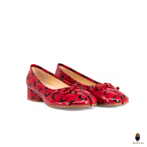 WoodChuckSato Women's Red Tabi Split-Toe Patent Leather Mary Jane Shoes with 3cm Heel, Bow & Black Crescent Print Sizes EU 35–45