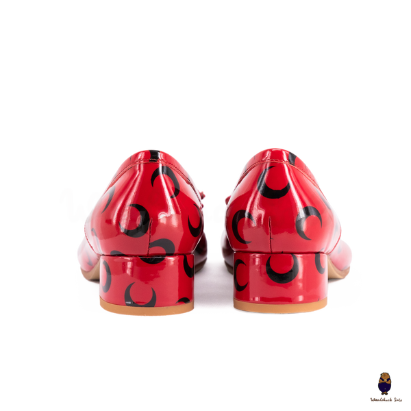 WoodChuckSato Red Patent Leather Tabi Mary Janes with 3cm Heel, Bow & Black Crescent Print