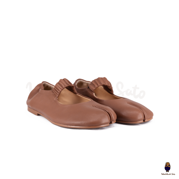 WoodchuckSato Brown Sheep Leather Elastic Tabi Ballet Flats