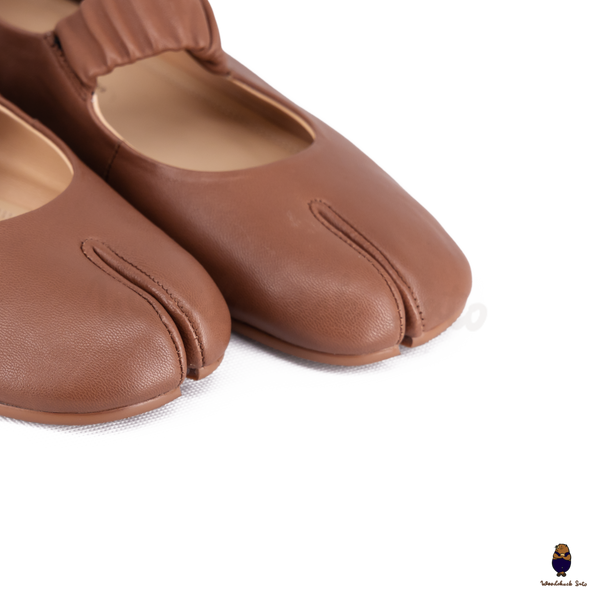 WoodchuckSato Brown Sheep Leather Elastic Tabi Ballet Flats