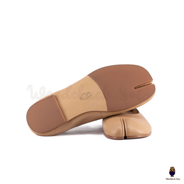 WoodchuckSato Camel Sheep Leather Elastic Tabi Ballet Flats