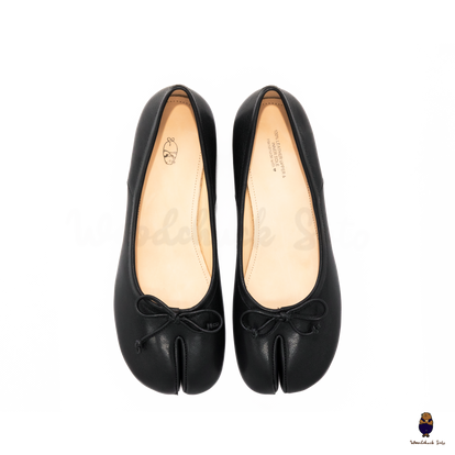 靴 Sheep Leather Tabi Sandals - black QIN_3216.png?v=1746005291