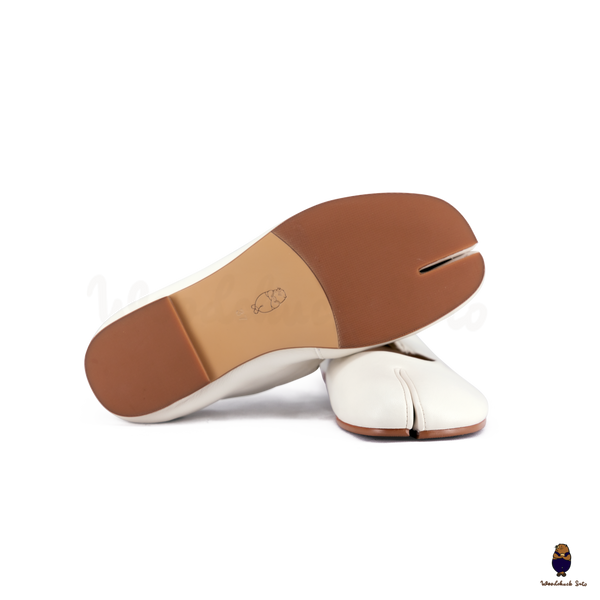 WoodchuckSato White Sheep Leather Elastic Tabi Ballet Flats