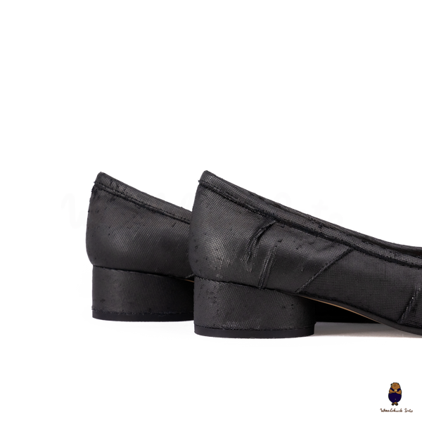 WoodChuckSato Black Tabi Split-Toe Knife-Cut Cowhide Mary Jane Shoes with 3cm Heel & Ruched Detailing