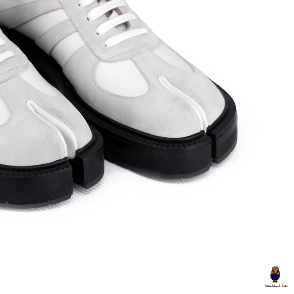WoodchuckSato White Leather & Suede Platform Tabi Lace-Up Shoes
