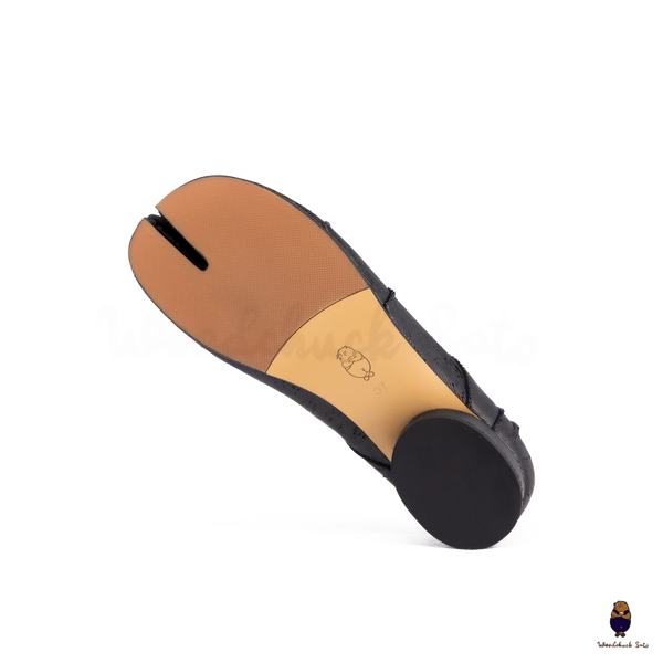 WoodChuckSato Black Tabi Split-Toe Knife-Cut Cowhide Mary Jane Shoes with 3cm Heel & Ruched Detailing