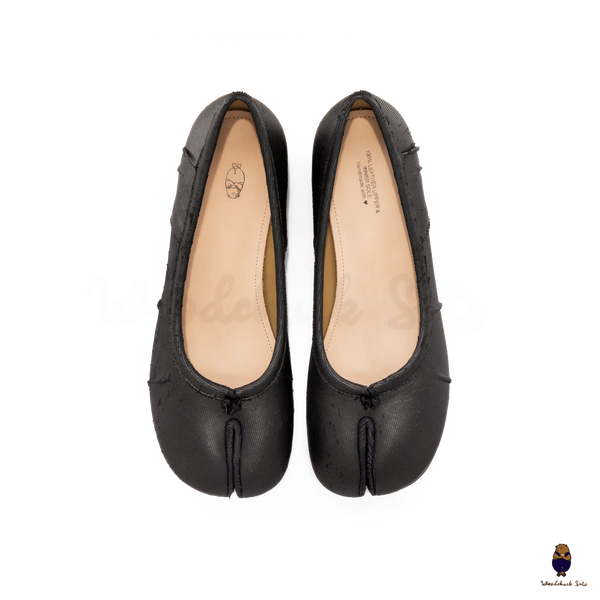WoodChuckSato Black Tabi Split-Toe Knife-Cut Cowhide Mary Jane Shoes with 3cm Heel & Ruched Detailing