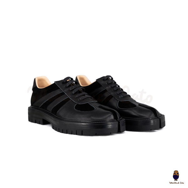 WoodchuckSato Black Leather & Suede Platform Tabi Lace-Up Shoes
