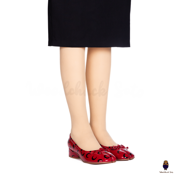 WoodChuckSato Red Patent Leather Tabi Mary Janes with 3cm Heel, Bow & Black Crescent Print