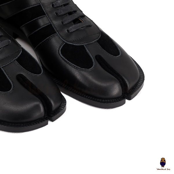 WoodchuckSato Black Leather & Suede Tabi Lace-Up Shoes