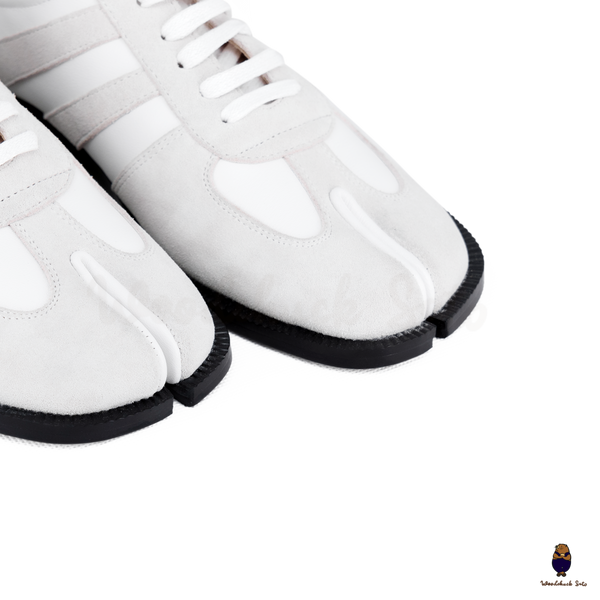 WoodchuckSato White Leather & Suede Tabi Lace-Up Shoes