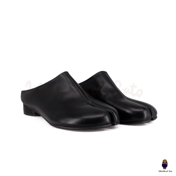 WoodchuckSato Black Grained Calf Leather Tabi Mule