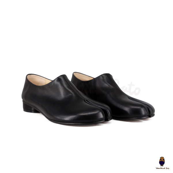 WoodchuckSato Black Grained Calf Leather Tabi Slip-On Shoes