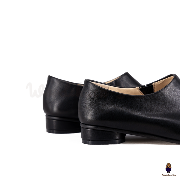 WoodchuckSato Black Grained Calf Leather Tabi Slip-On Shoes
