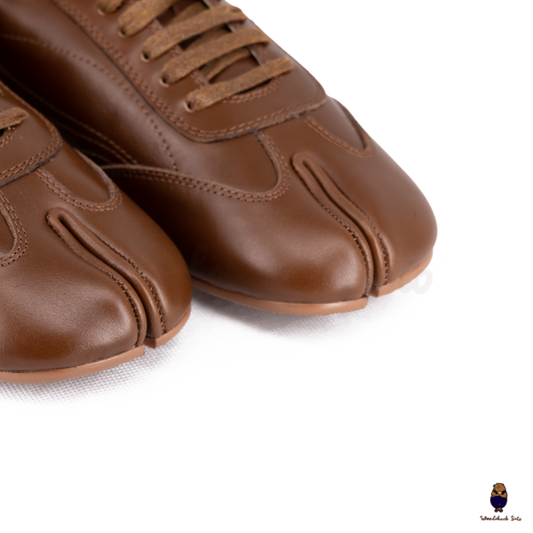 WoodchuckSato Brown Cow Leather German Trainer Tabi Sneakers