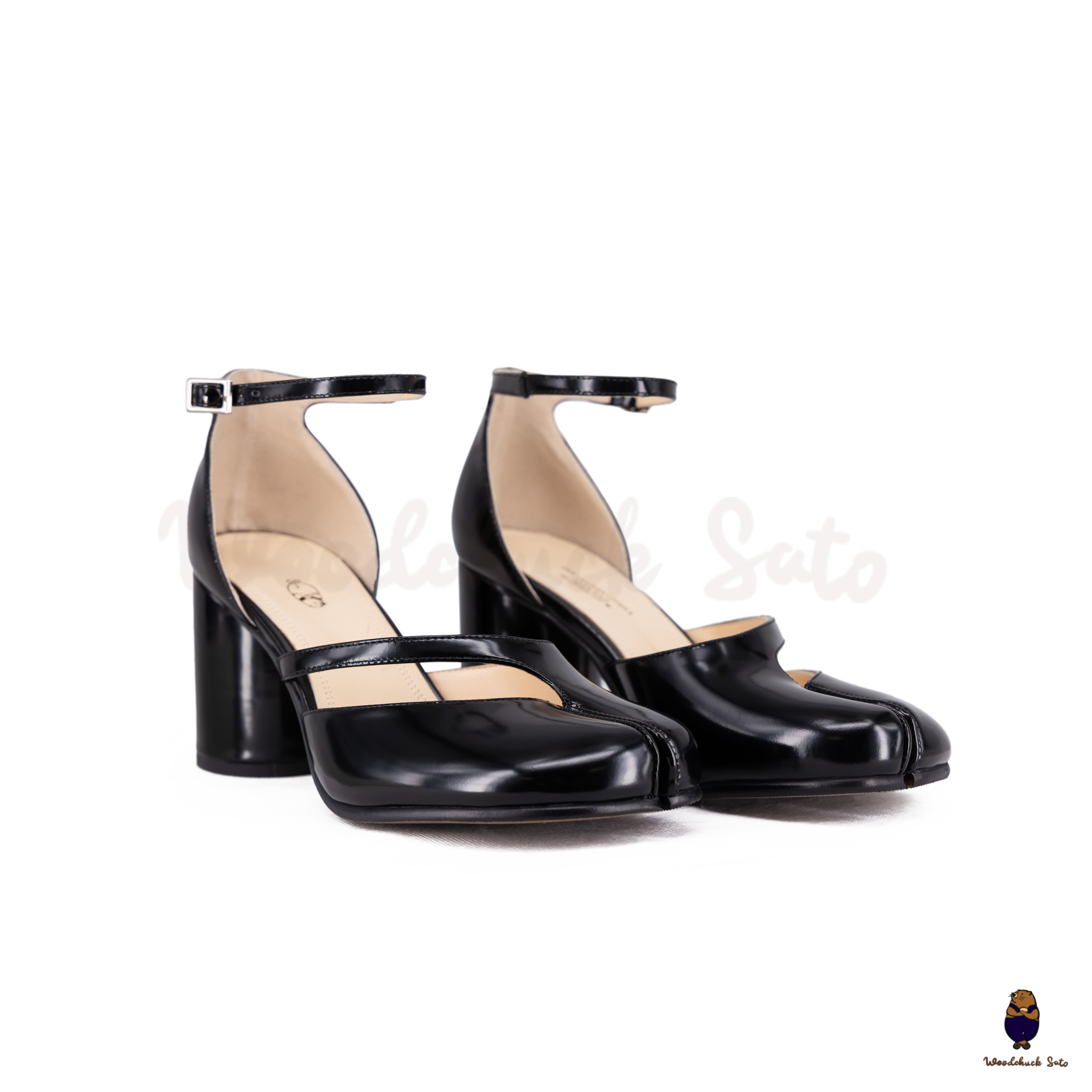 WoodchuckSato Black Edge-beaded Cow Leather Tabi Split-toe Ankle