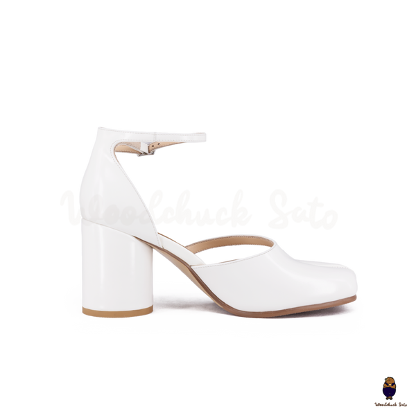 WoodchuckSato White Film-Coated Cow Leather Tabi Ankle Strap 8 cm Heel