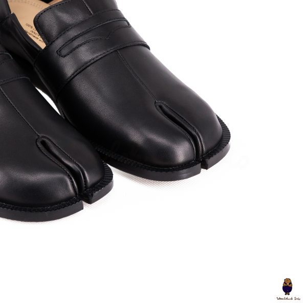WoodchuckSato Black Matte Cow Leather with Penny Strap Tabi Loafers