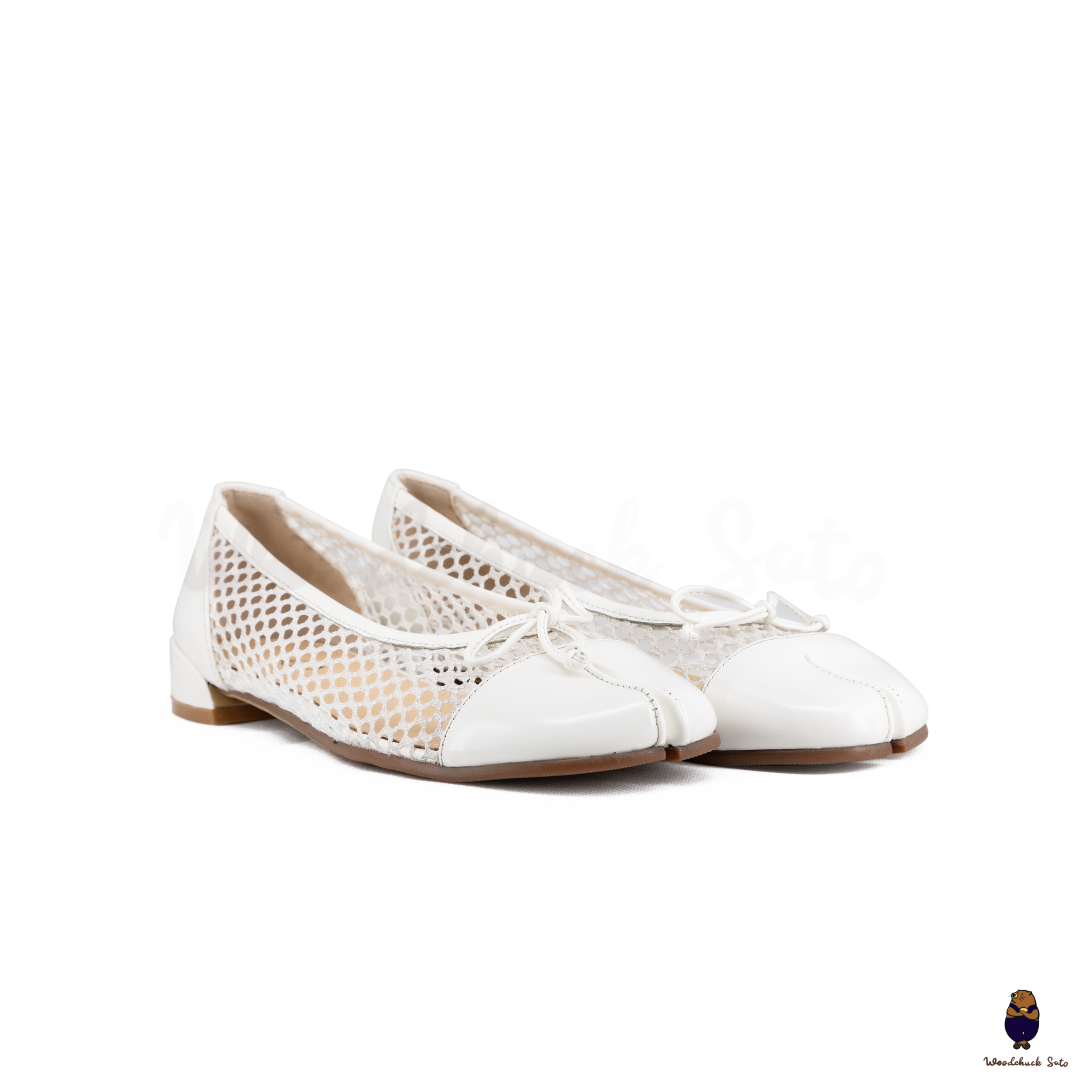 WoodchuckSato White Edge-Beaded Cowhide Leather and Nylon Mesh Tabi Flats with Bow
