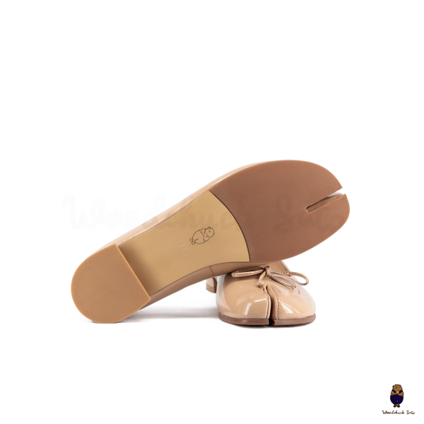 WoodchuckSato Nude Patent Leather Tabi Ballet Flats with Bow