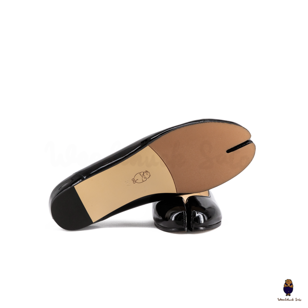 WoodchuckSato Black Patent Cow Leather Tabi Ballet Flats