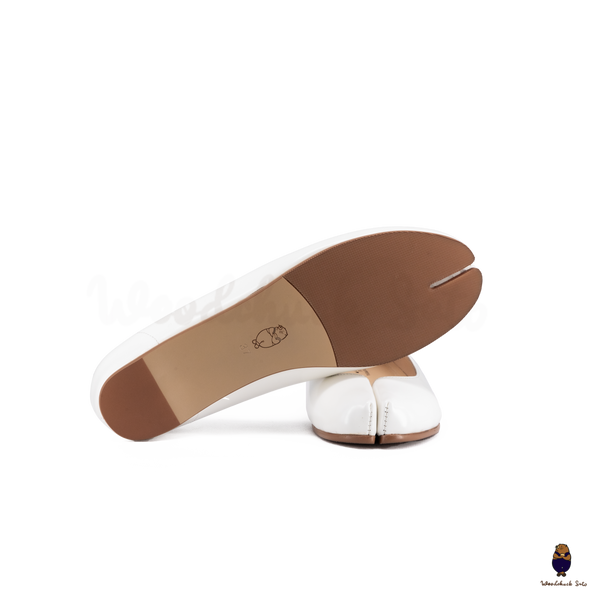 WoodchuckSato White Edge-Beaded Cowhide Leather Tabi Ballet Flats