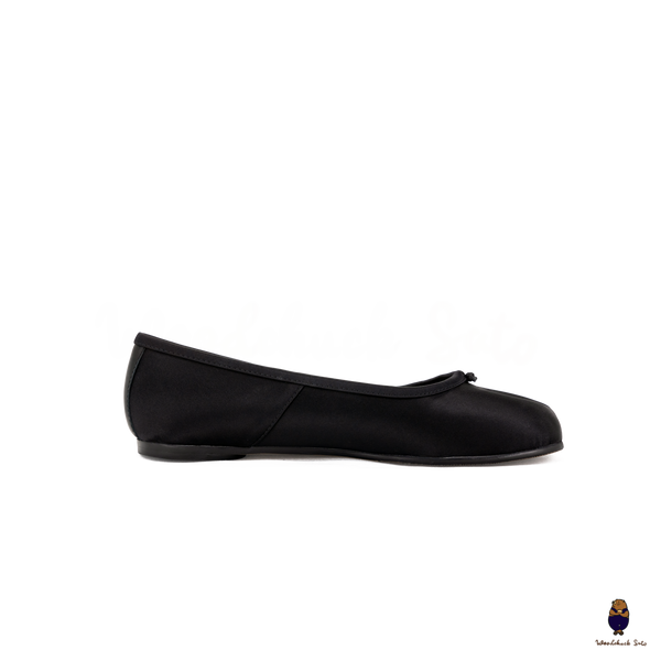 WoodchuckSato Black Silk Fabric Tabi Ballet Flats