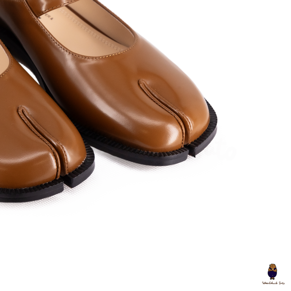 WoodchuckSato Brown Edge-Beaded Cowhide Leather Tabi Mary Jane Mules