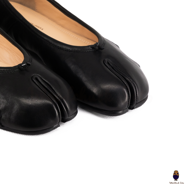 WoodchuckSato Black Leather Tabi Ballet Flats with Ruched Detailing