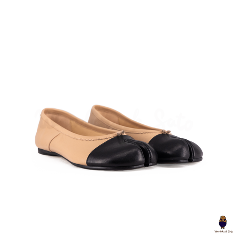 WoodchuckSato Beige & Black Leather Tabi Ballet Flats