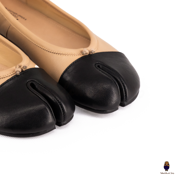WoodchuckSato Beige & Black Leather Tabi Ballet Flats