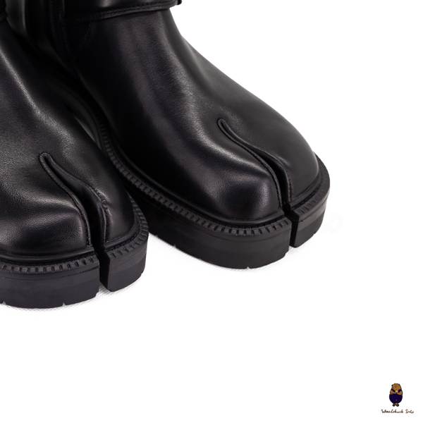 WoodchuckSato Black Cow Leather Tabi Split-Toe Platform Buckle Boots