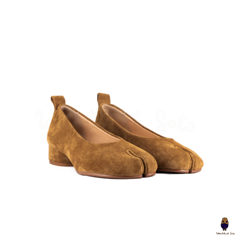 WoodchuckSato Brown Suede Cowhide Tabi Low Block Heel Pumps