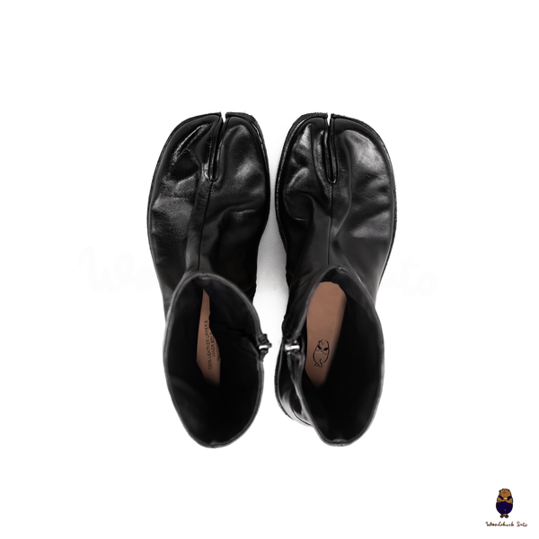 WoodchuckSato Black Horse Leather Tabi Split-Toe Flat Zip Boots