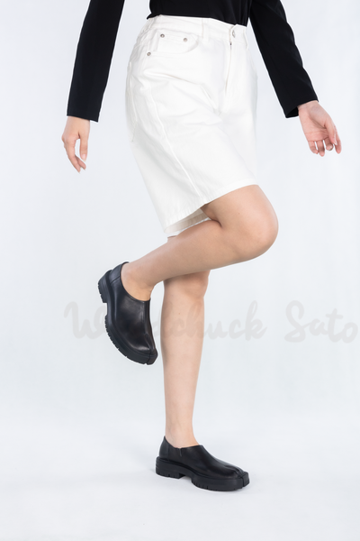 WoodchuckSato Black Leather Tabi Slip-On Lug Sole Loafers
