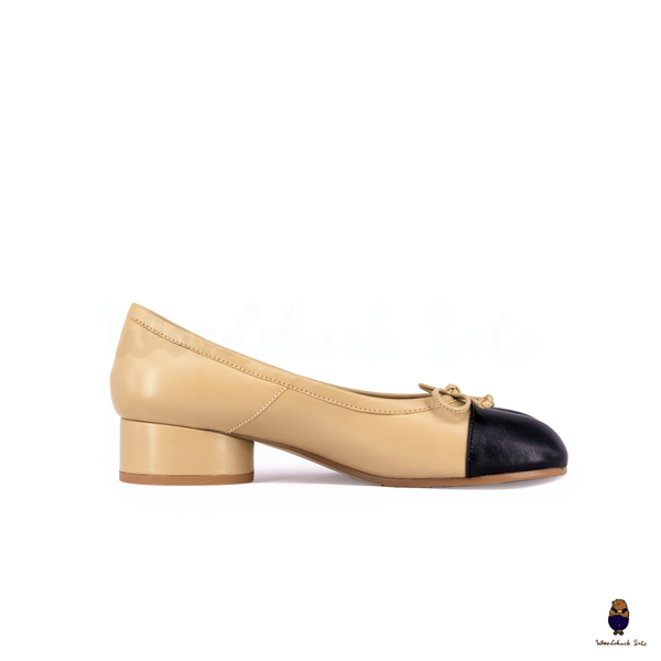 WoodChuckSato Two-Tone Tabi Ballet Heels Beige and Black Sheep Leather 3cm Heel with Bow