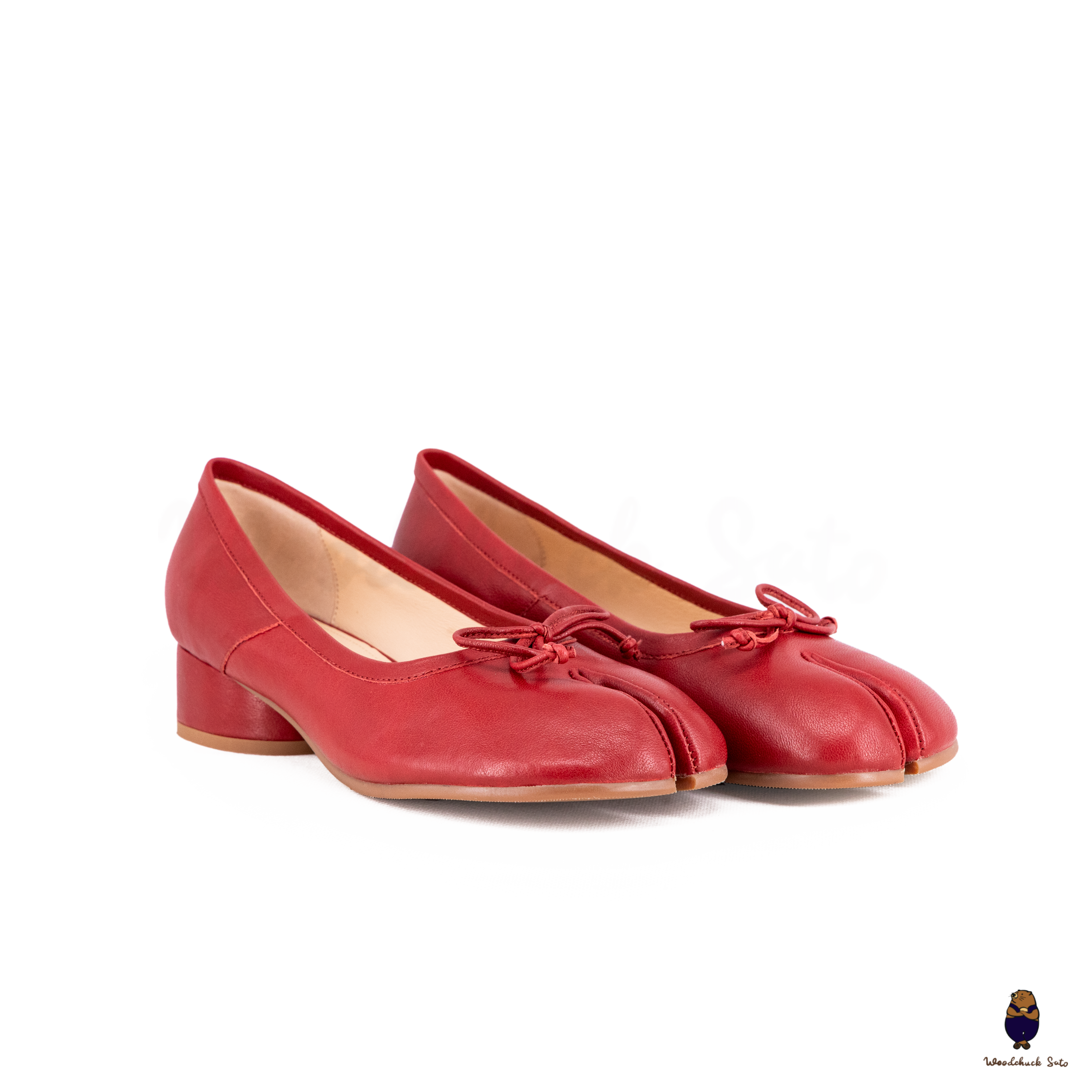 WoodchuckSato Japanese Red Cow Leather Tabi 3 cm Heel Pumps with