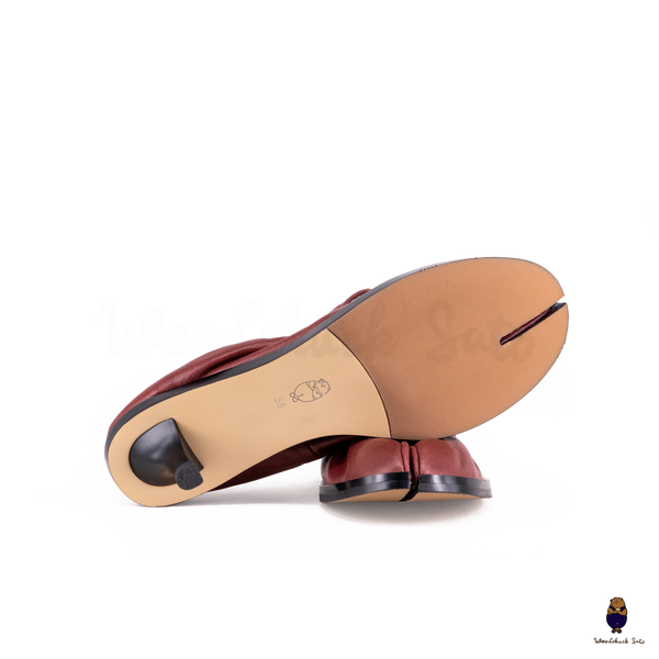 WoodchuckSato Burgundy Leather Tabi Pumps with Elasticized Top 4.5cm Flared Heel