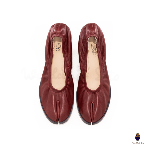 WoodchuckSato Burgundy Leather Tabi Pumps with Elasticized Top 4.5cm Flared Heel