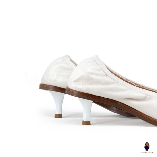 WoodchuckSato White Leather Tabi Pumps with Elasticized Top 4.5cm Flared Heel