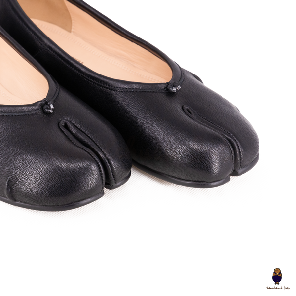 WoodChuckSato Damen- und Herren-Ballerinas Tabi Split-Toe „Distressed“ aus Leder in Schwarz, Größen EU 35–45