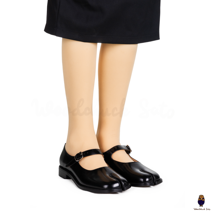 WoodChuckSato Zapatos planos Mary Jane de charol con punta dividida Tabi negro para hombre y mujer con correas de hebilla ajustables, tallas EU 35-47