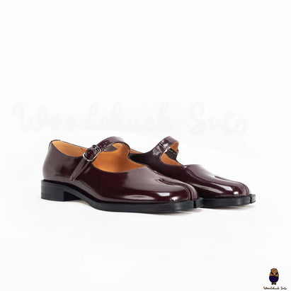 WoodChuckSato Chaussures plates Mary Jane en cuir verni à bout fendu Tabi bordeaux pour homme et femme avec sangles à boucle réglables, tailles EU 35-47