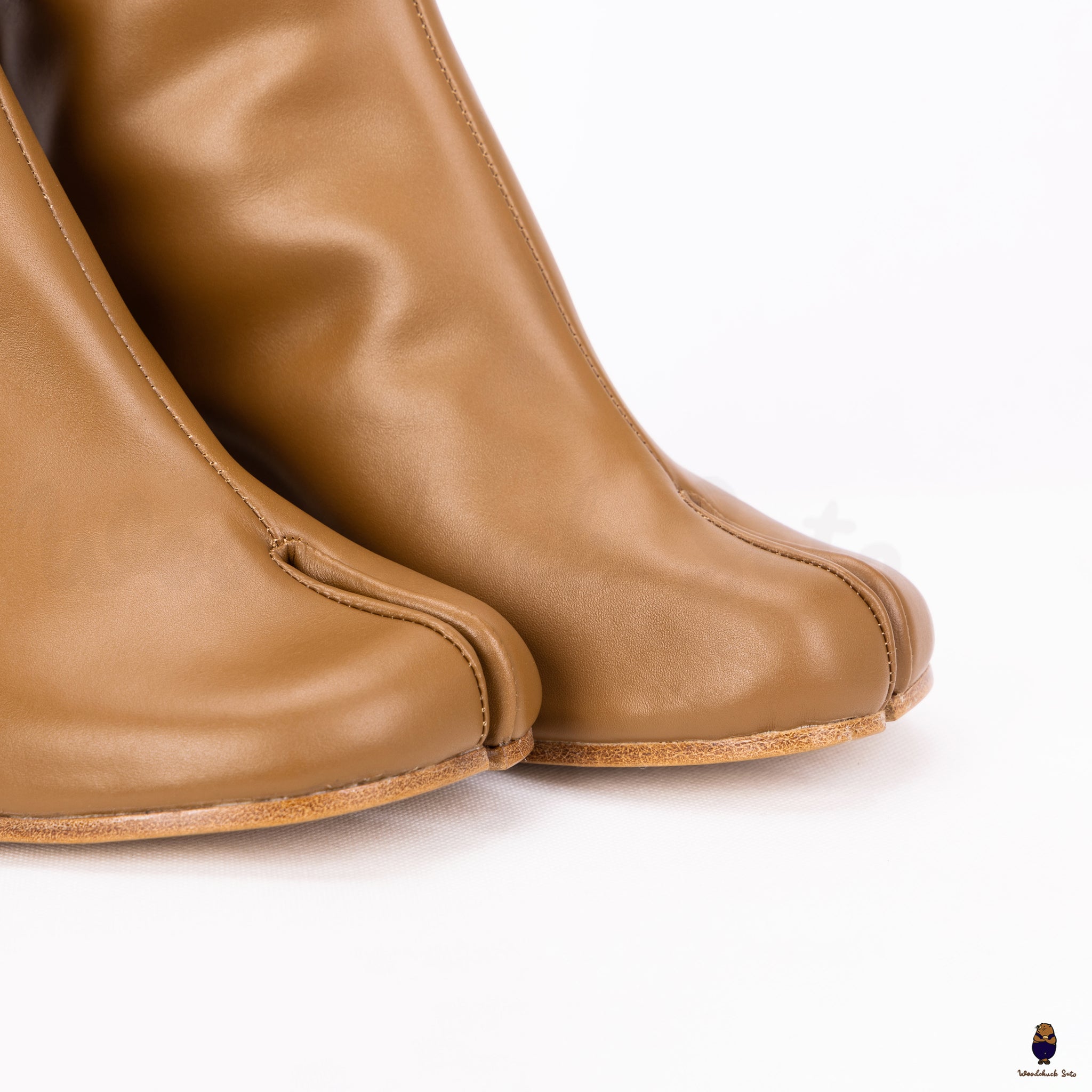 WoodChuckSato Women's Men's Light Tan Tabi Split-Toe Cow