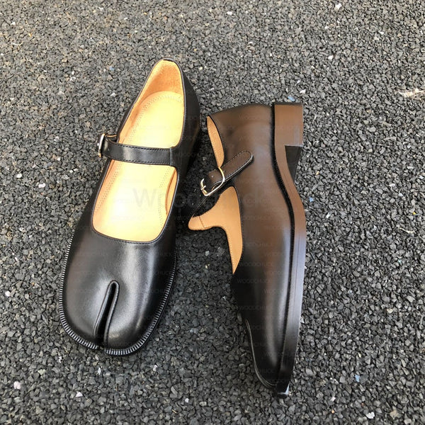 Women's black leather tabi shoes flats